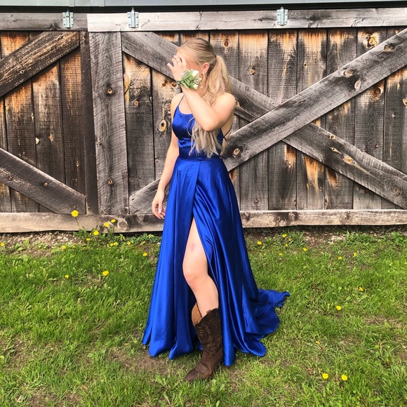 Prom dress Sherri hill - Picture 3 of 6